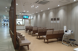 鳥取大学医学部附属病院待合室改修工事